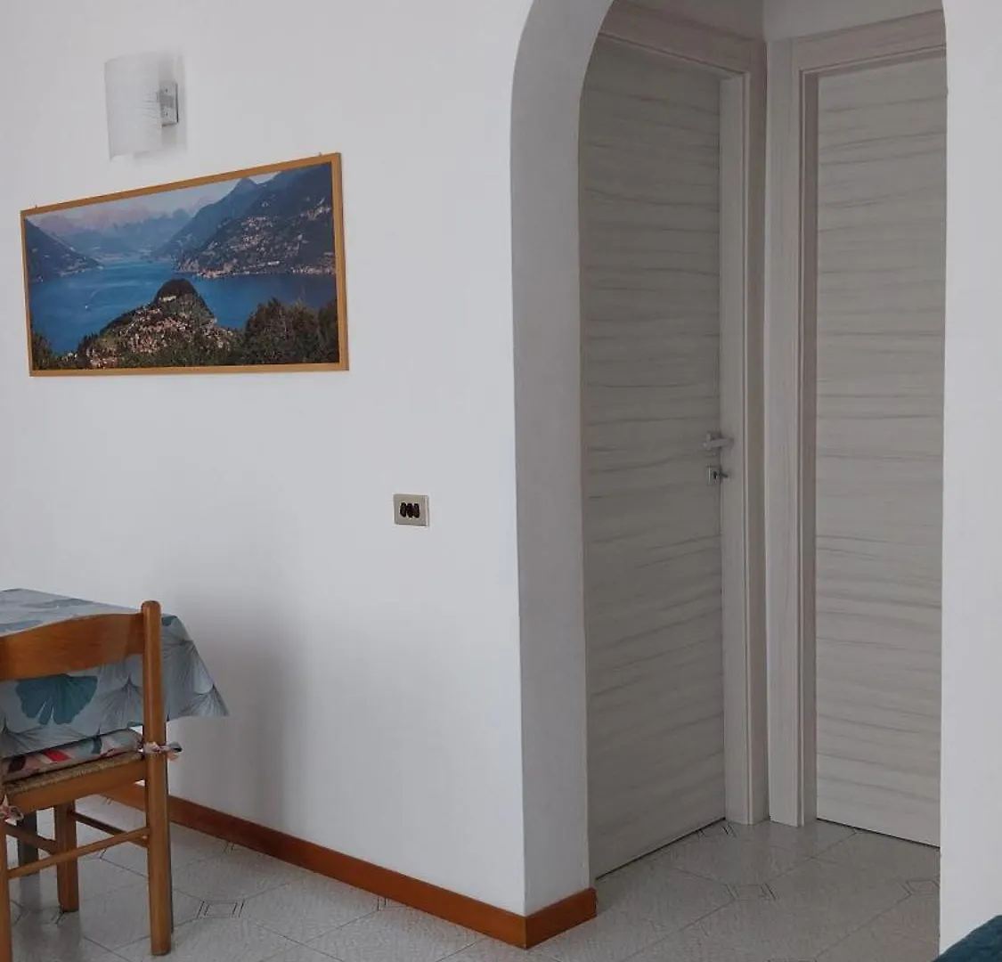 Valentina Apartment Менаджо
